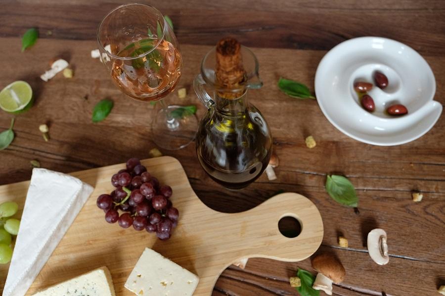 Kalamon Oliven mit Kern eingelegt in Olivenöl 310g